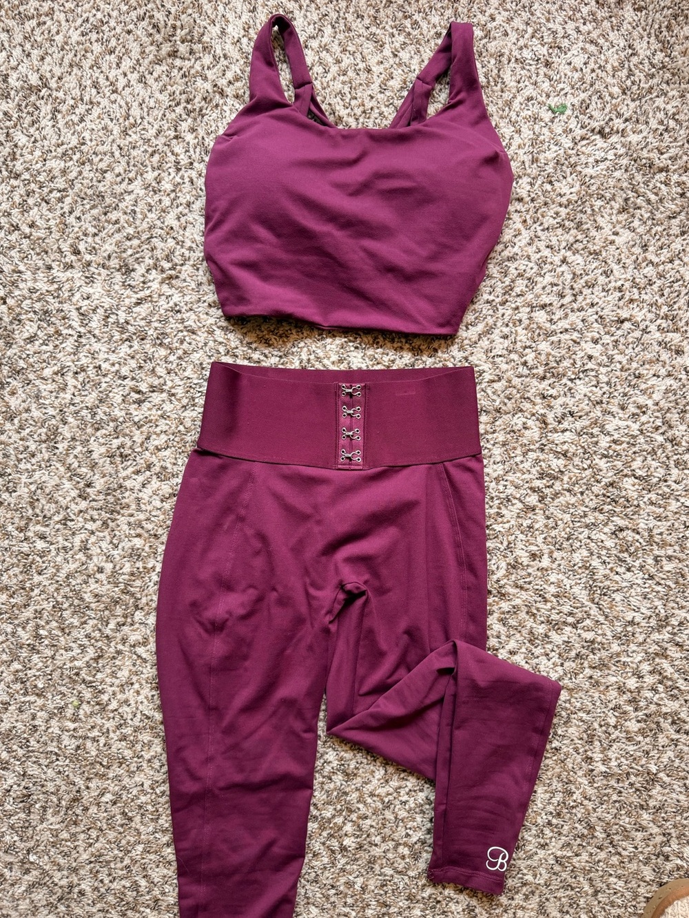 Great Condition Set Waist Clincher Leggings/Impact Sports Bra